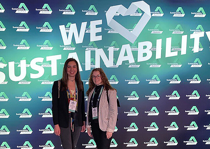 Chantal Ballé (li.) und Hannah Kindler @ Sustainability Summit Chantal Ballé (li.) und Hannah Kindler @ Sustainability Summit